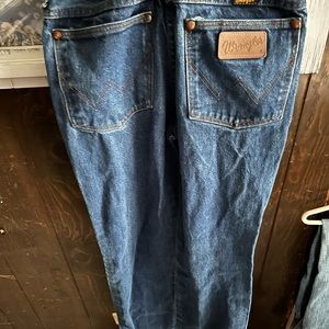 Wrangler Jeans they are a 26x34 they are clean no rips